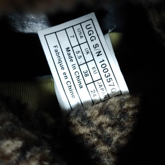 UGG Cora Lynn fold over clog boots - Picture 5 of 12